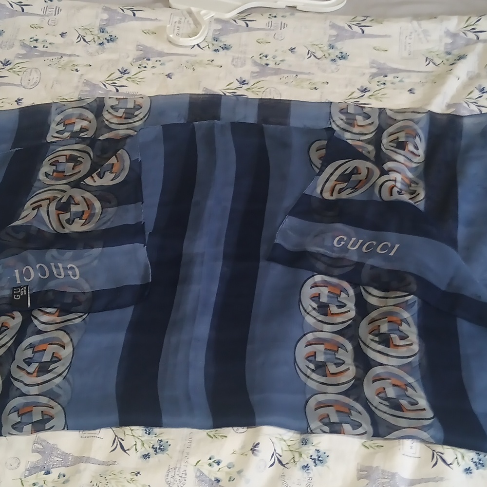 Gucci Sheer Navy Scarf with Logo Pattern - Picture 9 of 13